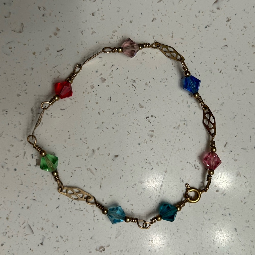 Gold bracelet with Swarovski crystals